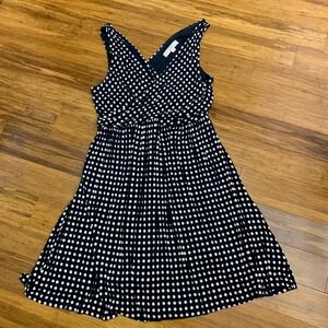 LOFT Women's Dress‎ Sleeveless V-Neck Black White Floral Print Size Large Wrap